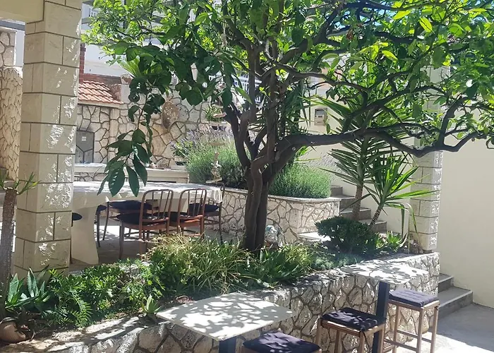 Pensjonat Huljić 3*