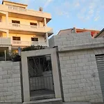 Huljic Guest house 3*