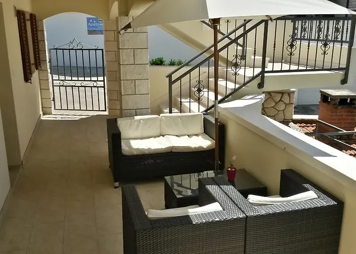 Guest house Huljic 3*