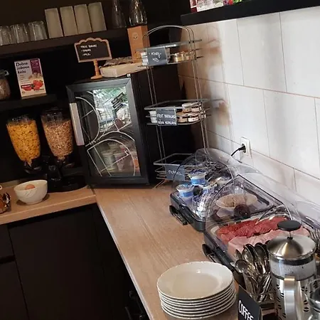 בית הארחה Huljic